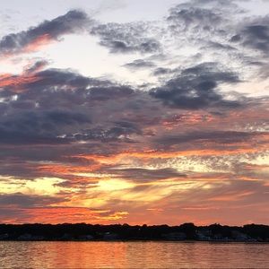 Meet your Posher, Mae